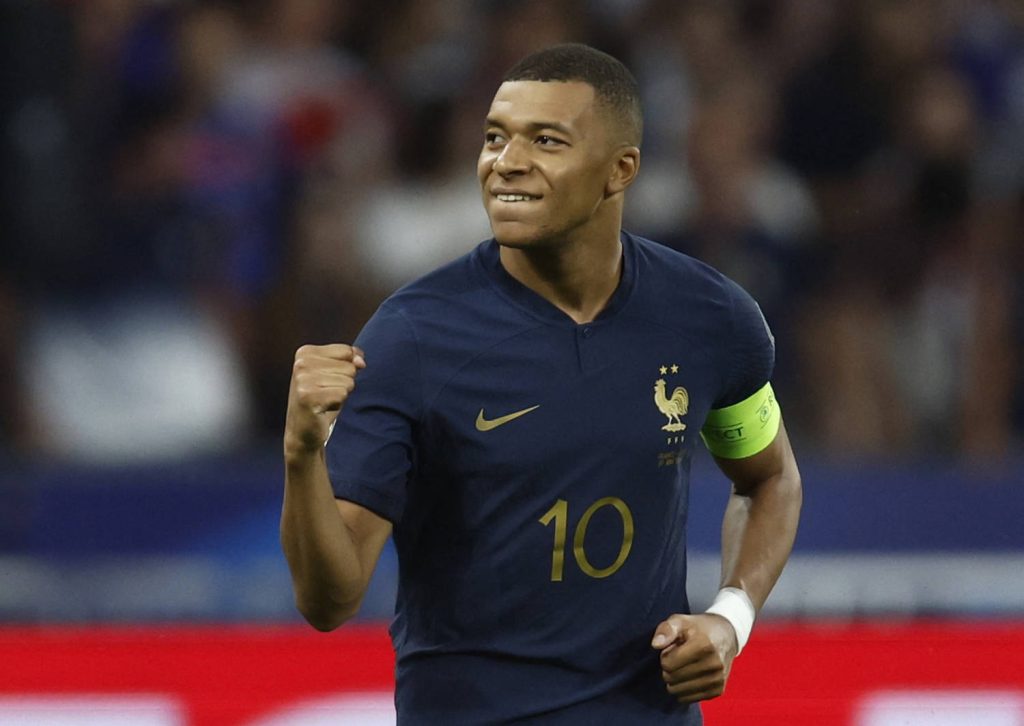 El Real Madrid espera por Mbappé