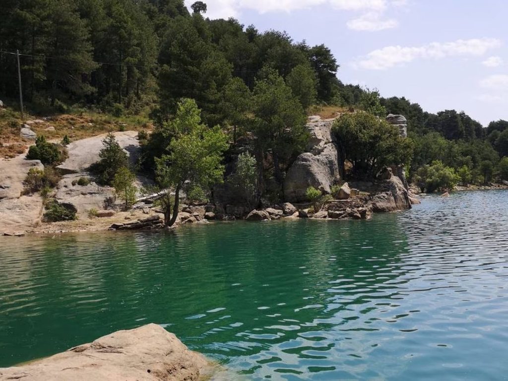 Las 7 piscinas naturales más visitadas en Castilla La Mancha 72 Embalse de la Toba en Cuenca