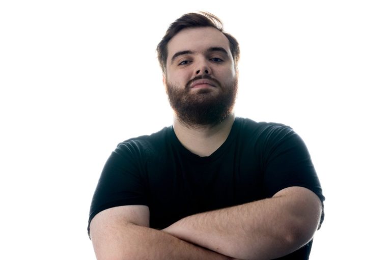 El completo desastre que empaña el récord de Ibai Llanos en la velada del año