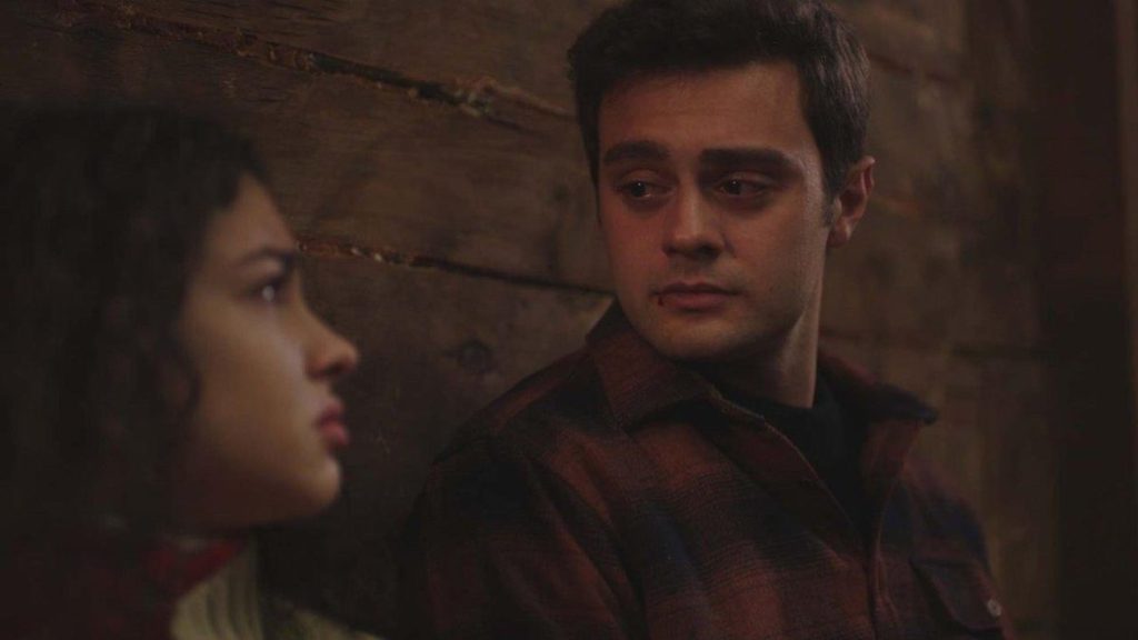 Ahmet informa a Sevval de su secreto