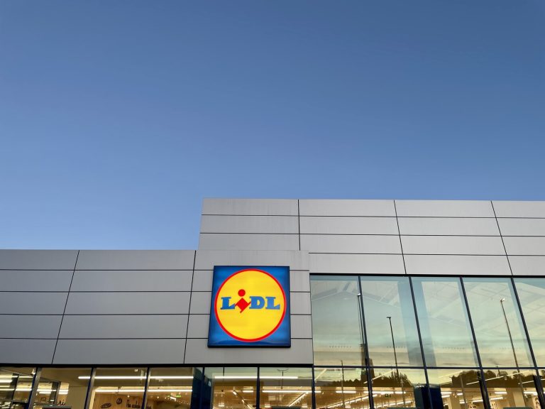 Lidl tiene bañadores para toda la familia a un precio que ni Primark