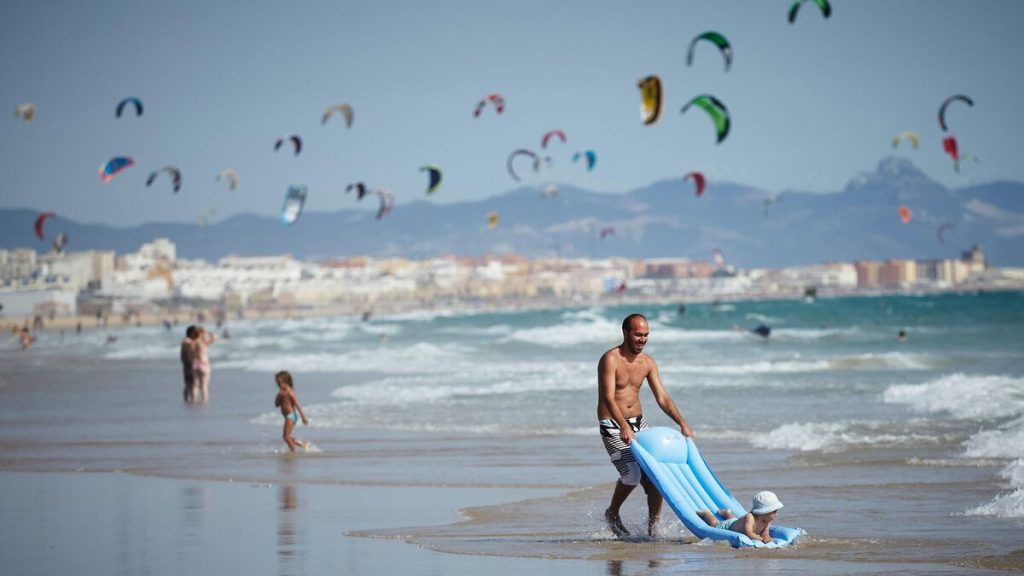 Debes averiguar primero lo que establecen las leyes locales