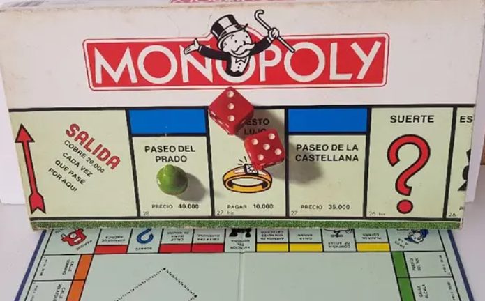 Un tablero de Monopoly… pero con truco