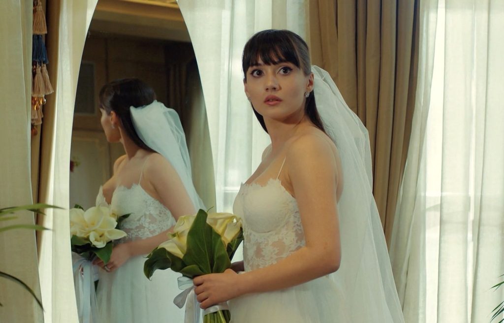 Una guerra que puede acabar un matrimonio en “Pecado Original”