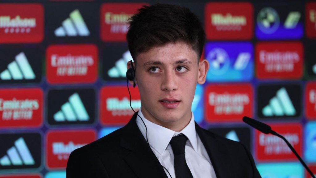 La razón de Arda Güler para preferir al Real Madrid que al Barça 42 Pero el presidente turco tiene afinidad con el Barça