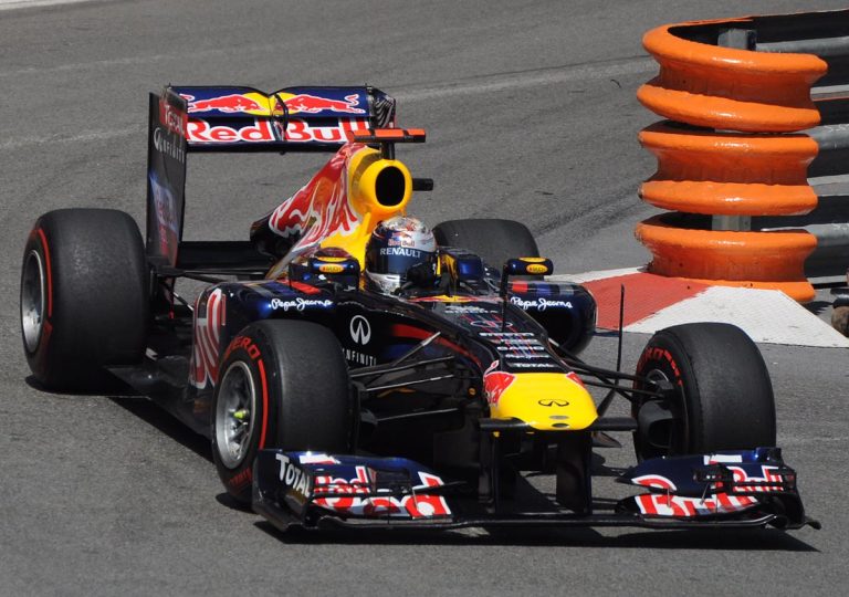 El falso elogio de Red Bull a Carlos Sainz: las cosas claras