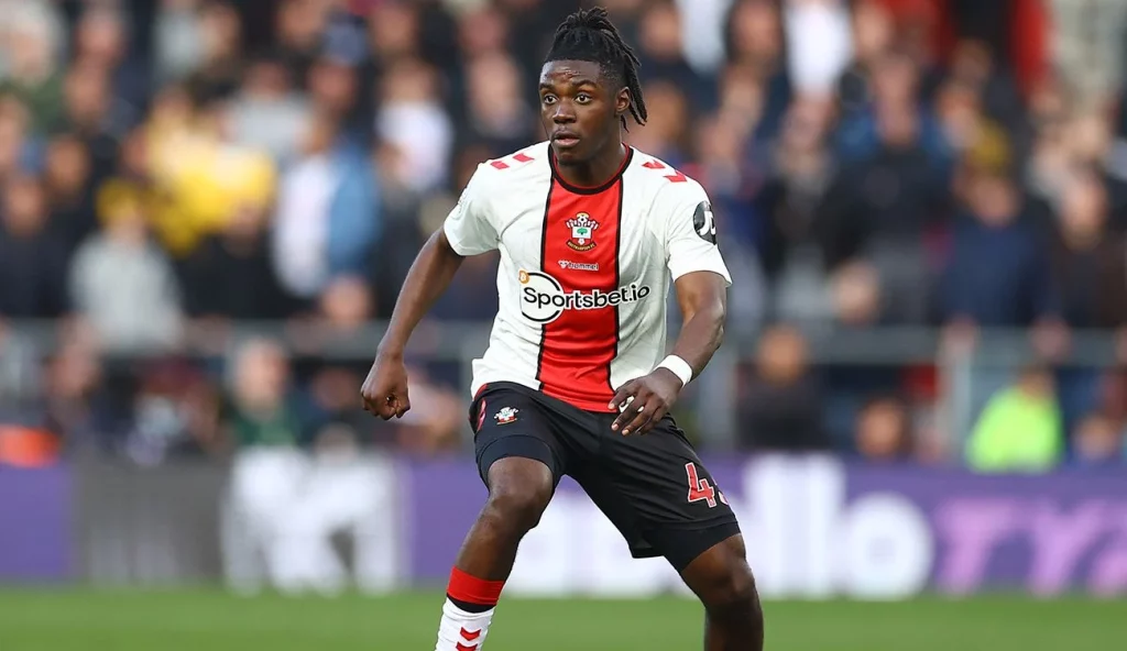 ¿Quién es Roméo Lavia, el nuevo objetivo del Barça? 40 Se ha estado formando en Inglaterra