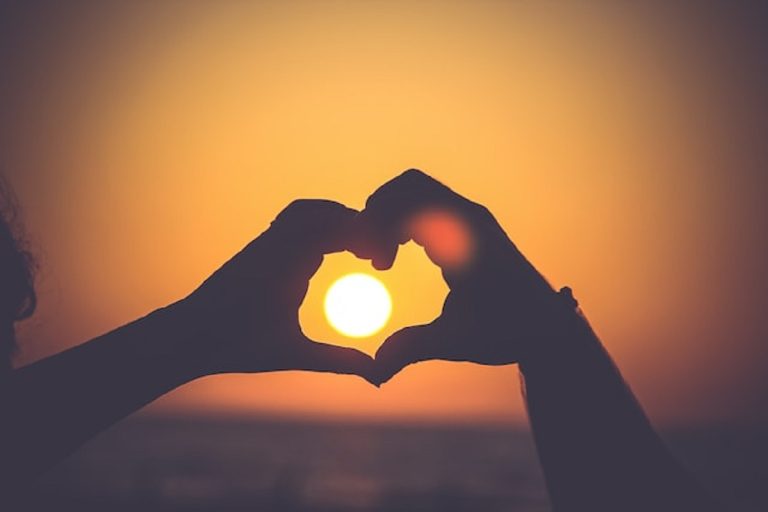 Mariela Gauna te revela como reconocer y prevenir la estafa en los amarres de amor