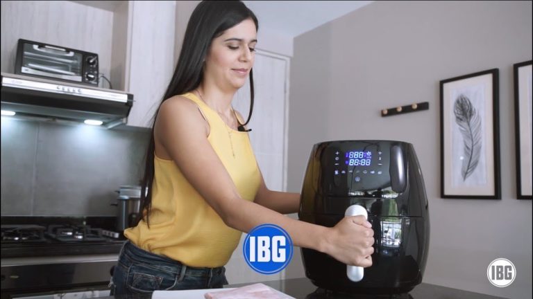 El truco para clavar el huevo frito en airfryer: yema líquida y clara sin pegarse al cesto