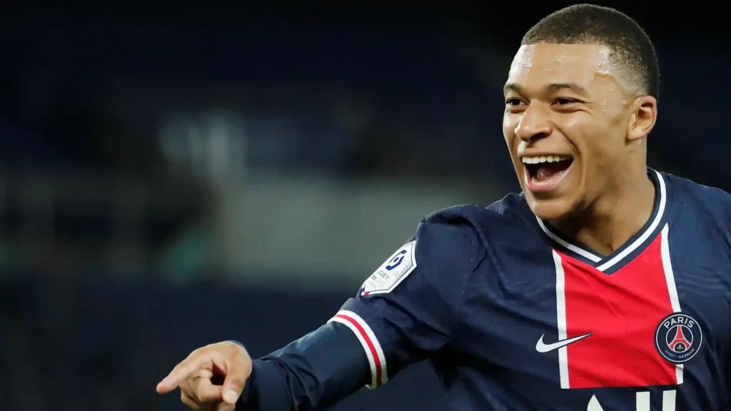 Mbappé tiene a la Ligue 1 en tensión