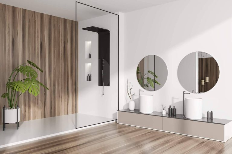 ¿Dónde encontrar mamparas de ducha con diseños avanzados?, por Varobath