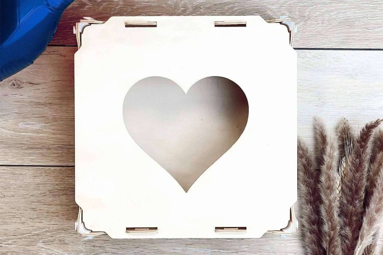 Sincla ofrece cajas de madera personalizadas para regalos corporativos