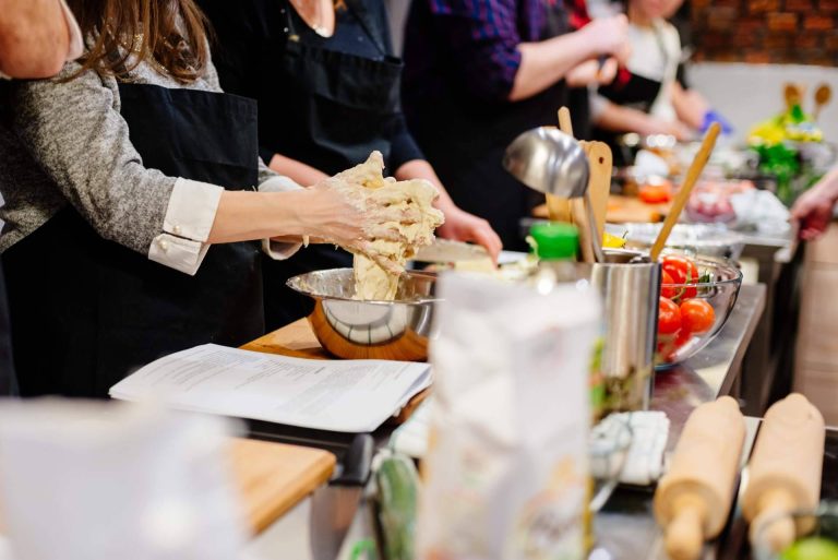 El espacio Just Royal BCN ofrece talleres gastronómicos en pleno centro de Barcelona