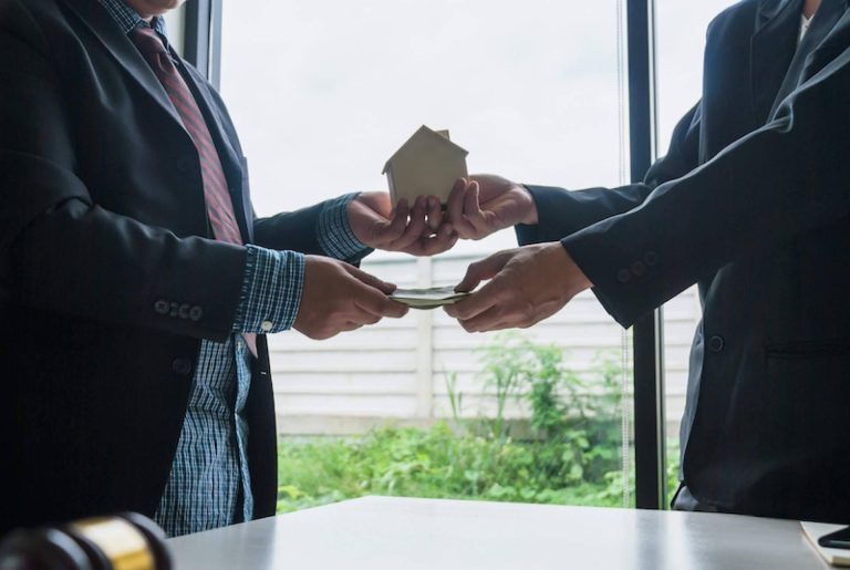 Fondos de inversión vs. inversiones inmobiliarias, ¿cuál es más adecuada para el cliente?