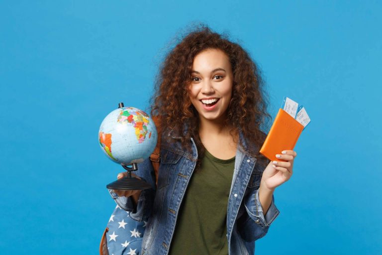 La agencia de estudios internacionales, KiwiHopp