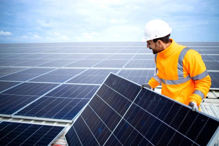Amagi Solar cuenta con instaladores profesionales de placas solares