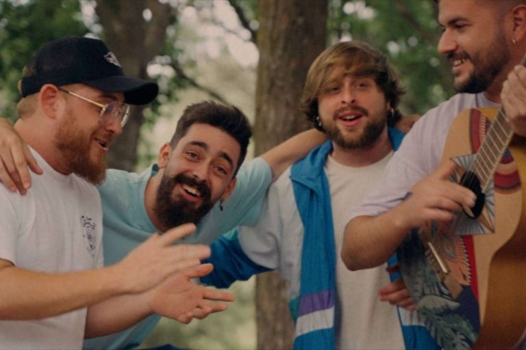 El nuevo single de Javi Medina 'Sale El Sol En El Bajo A'