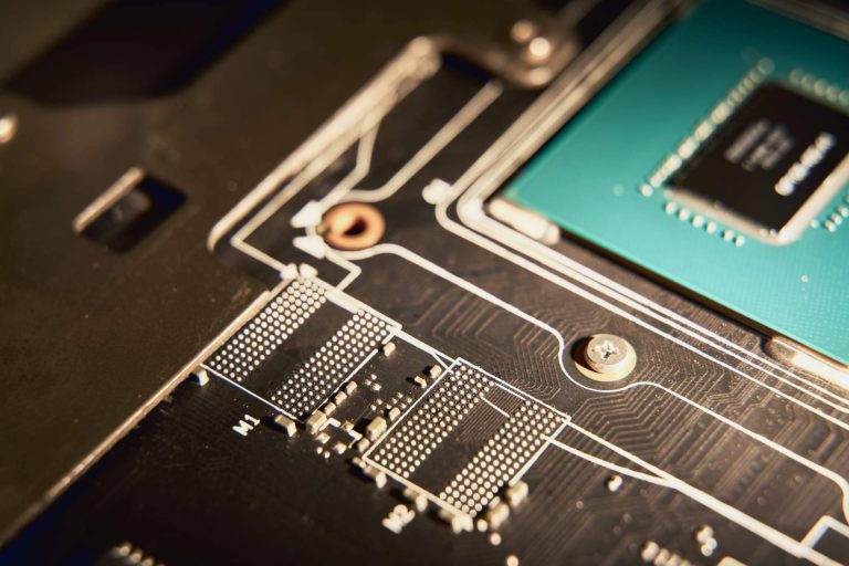 Los servicios de Apus Global permiten evitar las falsificaciones de chips electrónicos