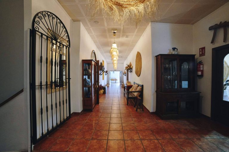 Montesión Luz del Desierto, hotel y restaurante con encanto, ubicado entre el Desierto de Tabernas y el Cabo de Gata