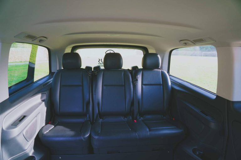 Transporte privado para unas vacaciones en Ibiza, de la mano de Alpha VIP Transfer