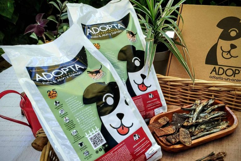 El asombroso secreto del pienso light para gatos esterilizados. ADOPTA marca la diferencia y ayuda a los animales