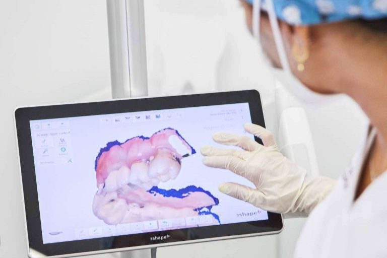 La periodontitis, una enfermedad silenciosa que necesita tratamiento