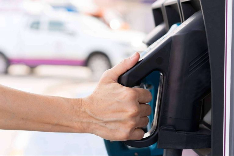 Las ventajas de la instalación de 149 puntos de recarga en Zaragoza, con Vatios Verdes