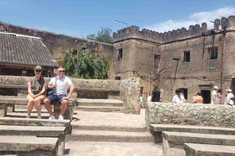 Kobe Tours & Safaris ofrece excursiones Zanzíbar con todo organizado