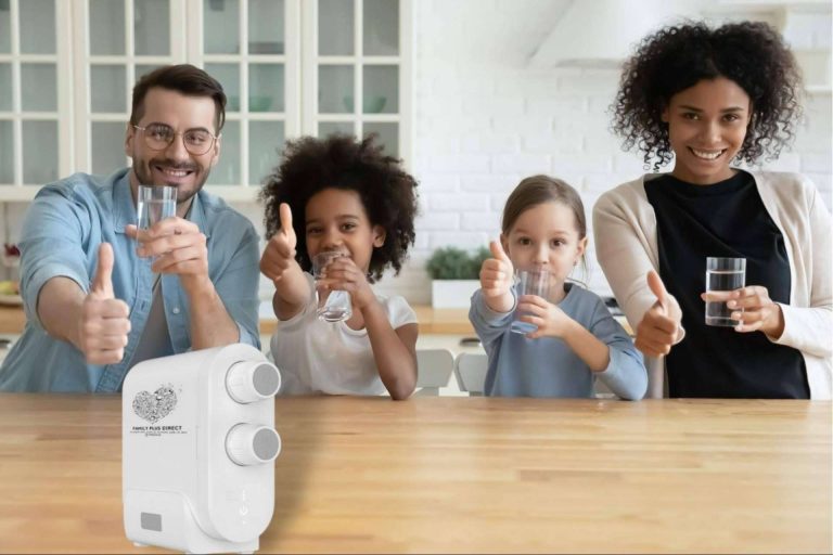 La importancia de beber agua del grifo filtrada de la que habla Aqua Family Plus