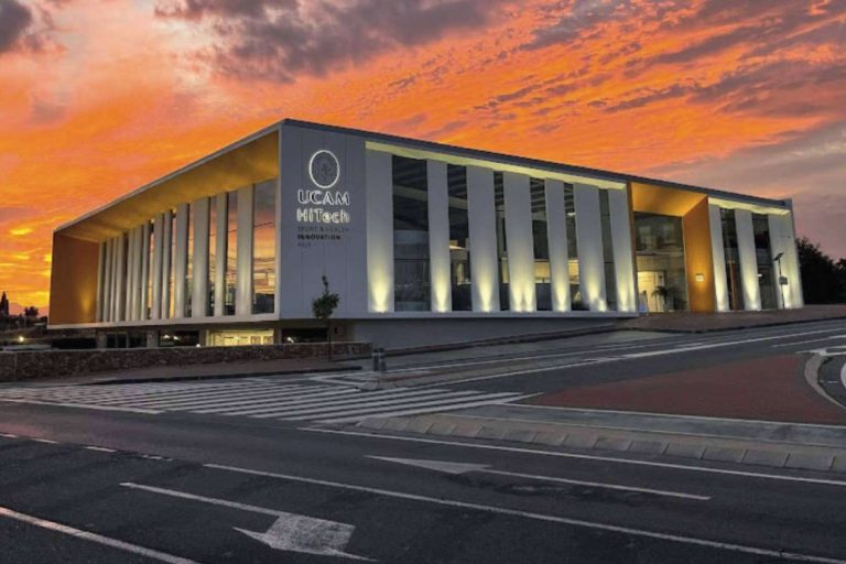 La UCAM presenta una plataforma para apoyar la creación de startups de salud, deporte y alimentación