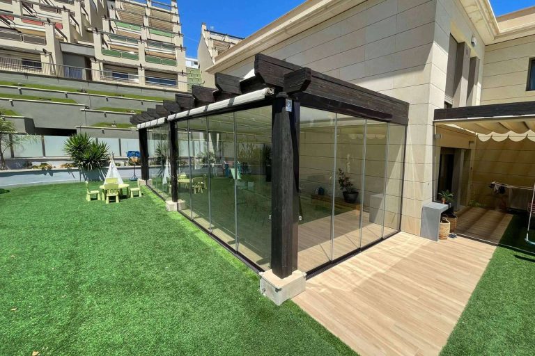 Diseños de cortina de cristal corredera que pone a disposición Airclos