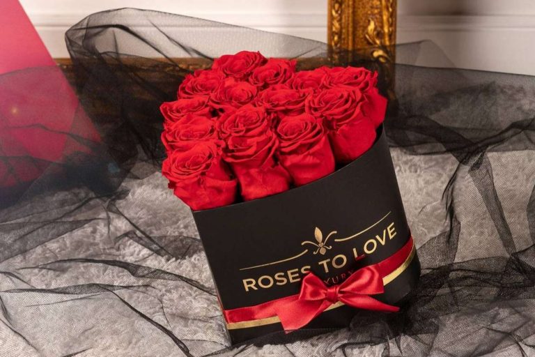 La tendencia de la boutique atelier para decorar espacios con flores, con Roses To Love