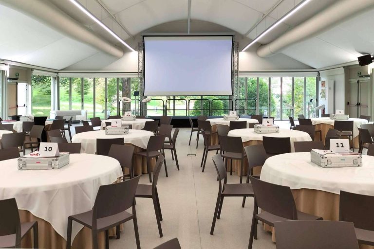 Conocer las historias de éxito de empresas que han organizado eventos de juegos de escape con Enigma Exprés