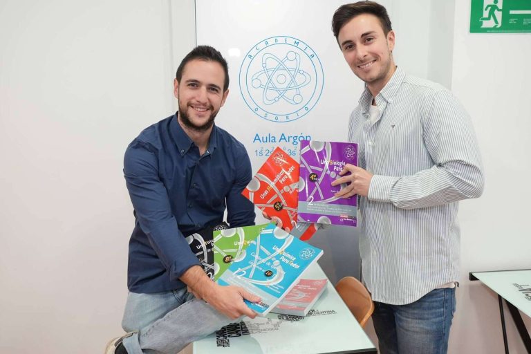 ¿Por qué los jóvenes hacen cola para comprar libros de química?