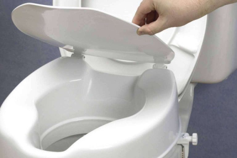 Dar con la tapa adecuada para el inodoro Victoria Roca en Tapadelwater.com