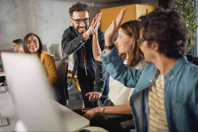 Prepararse para las oposiciones de Secretaría Intervención con los nuevos cursos intensivos y personalizado de la editorial Estudios y Temarios Locales