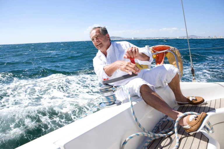 Localizar y proteger una embarcación con ST-BARCOS de Satelicon