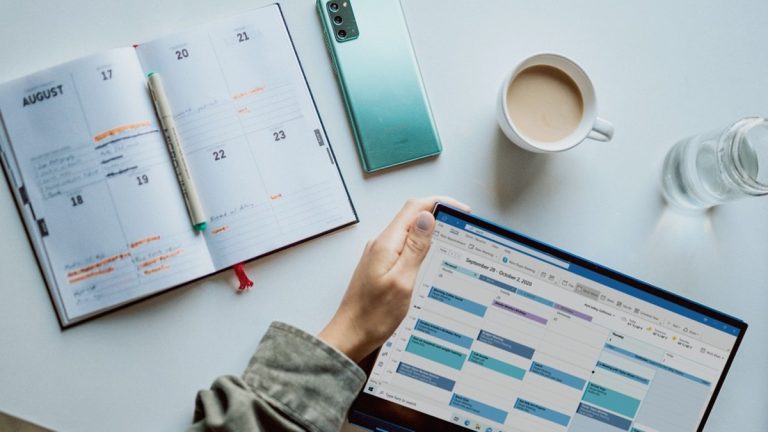 La jornada laboral de 4 días sólo será para los funcionarios: así lo confirman las empresas