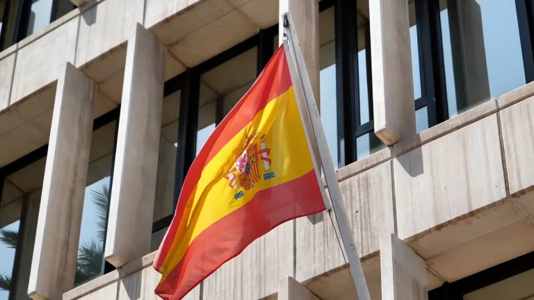 ¿Por qué el himno de España no tiene letra?