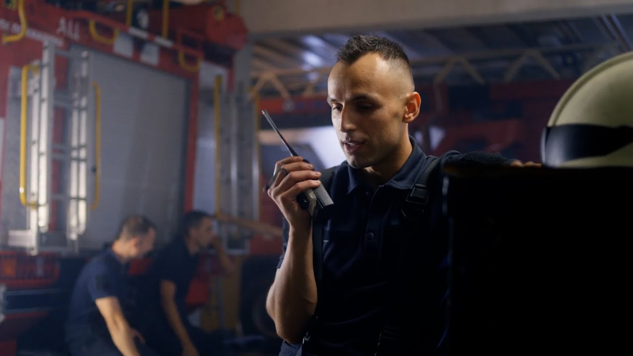 Video Thumbnail: ¿Por qué en Chile los bomberos no quieren tener un sueldo? #mundotv