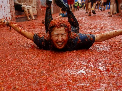 Video Thumbnail: ¿Por qué se celebra la tomatina? #mundotv