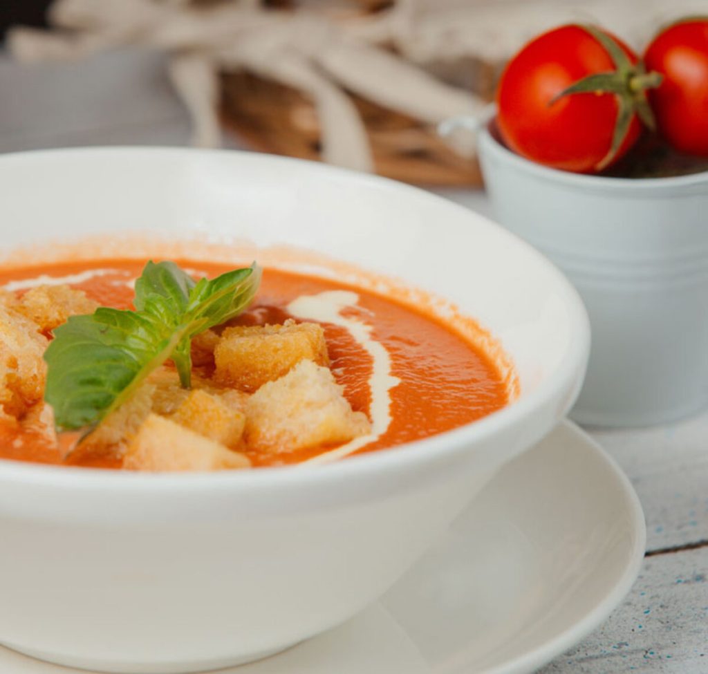 ¿Es mejor el gazpacho o el salmorejo en verano? La OCU lo tiene claro 57 Todo aumenta