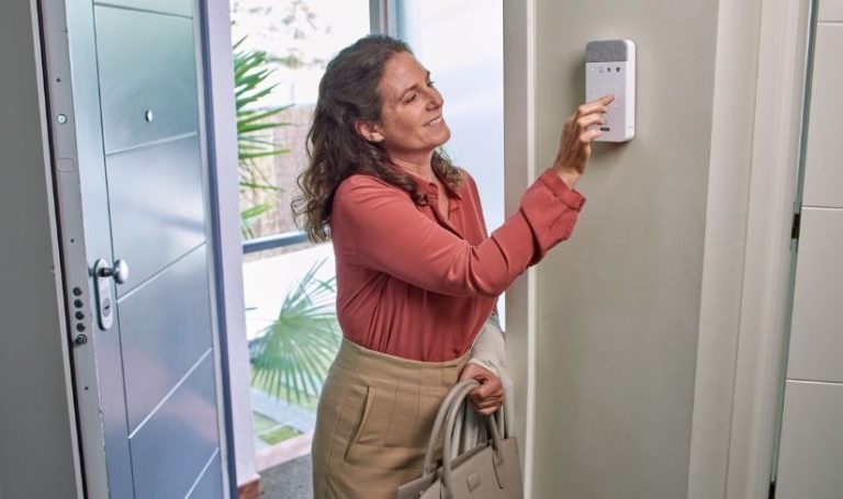 Más del 80% de los españoles tiene instalada alguna medida de seguridad para proteger su hogar