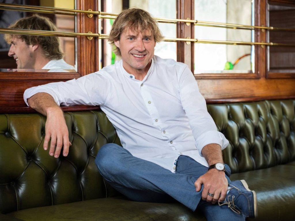 Este es el presentador que pudo ser la estrella en el programa de Ana Rosa 24 Este es el presentador que pudo ser la estrella en el programa de Ana Rosa