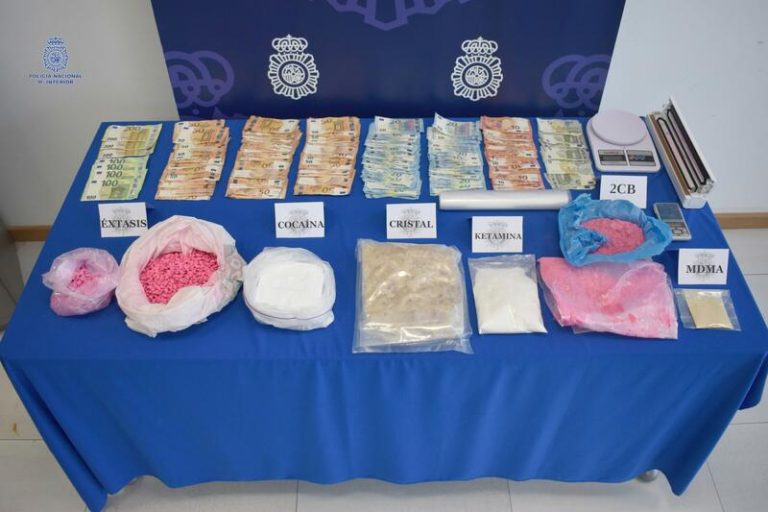 Detenido en Ibiza un joven por golpear a un agente y guardar en su casa ingentes cantidades de droga