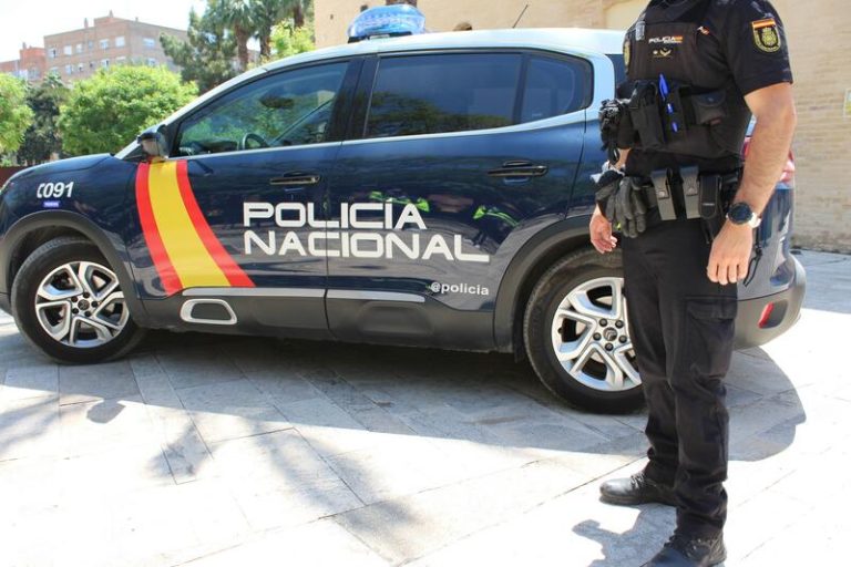 Detenidas tres personas por estafar casi 200.000 euros mediante técnicas de 'skimming' y 'phishing'