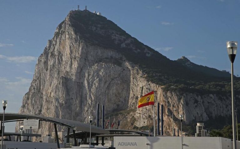 Sector pesquero pide diálogo entre España y Gibraltar para revolver el conflicto sobre las aguas del Estrecho