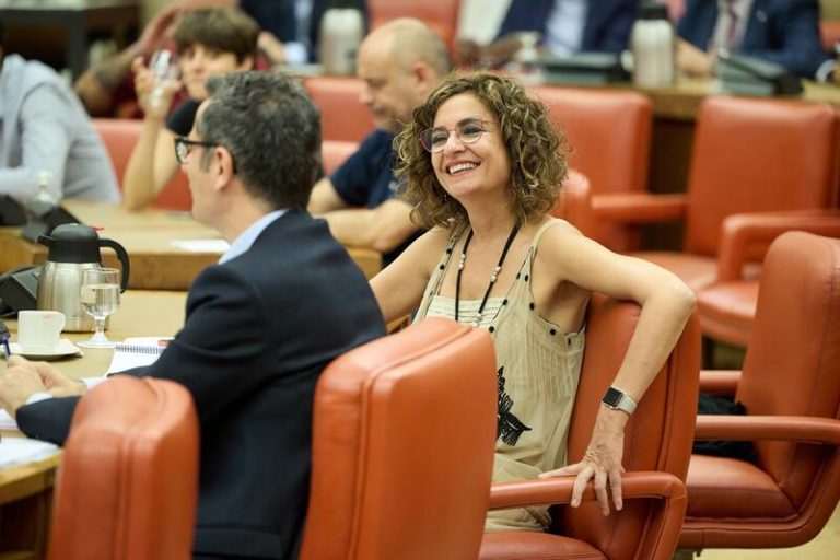 La fecha de la investidura de Feijóo certifica la necesidad de prorrogar los Presupuestos Generales