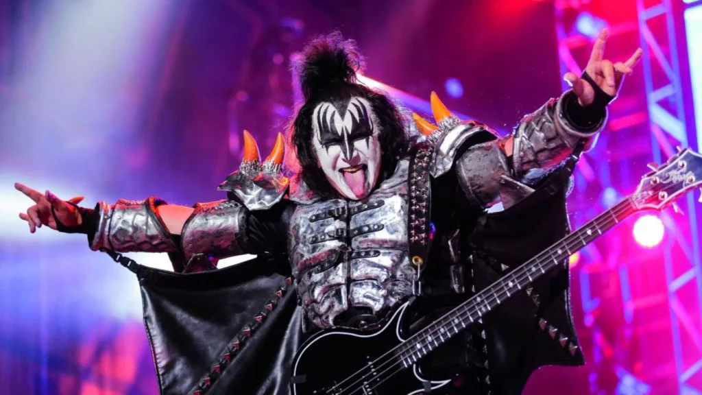 7 estrellas de rock con las pelucas más bochornosas 101 La transformación capilar de Gene Simmons y Paul Stanley