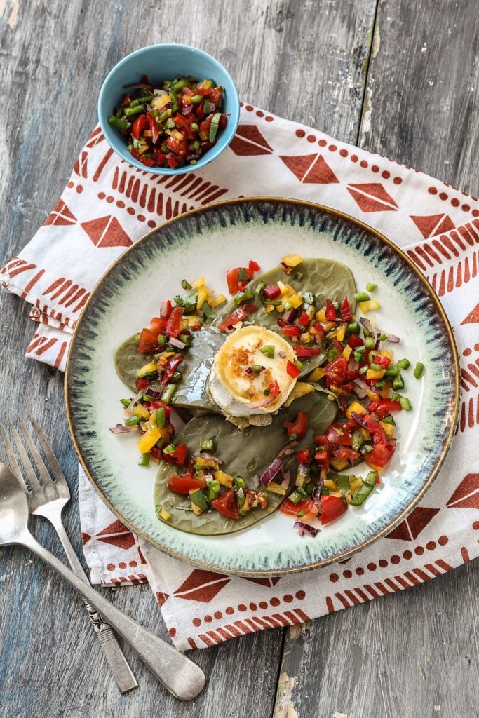 3 ensaladas ligeras y deliciosas para cenar en verano 88 ¿Cómo se preparan las ensaladas de legumbres con morcilla?